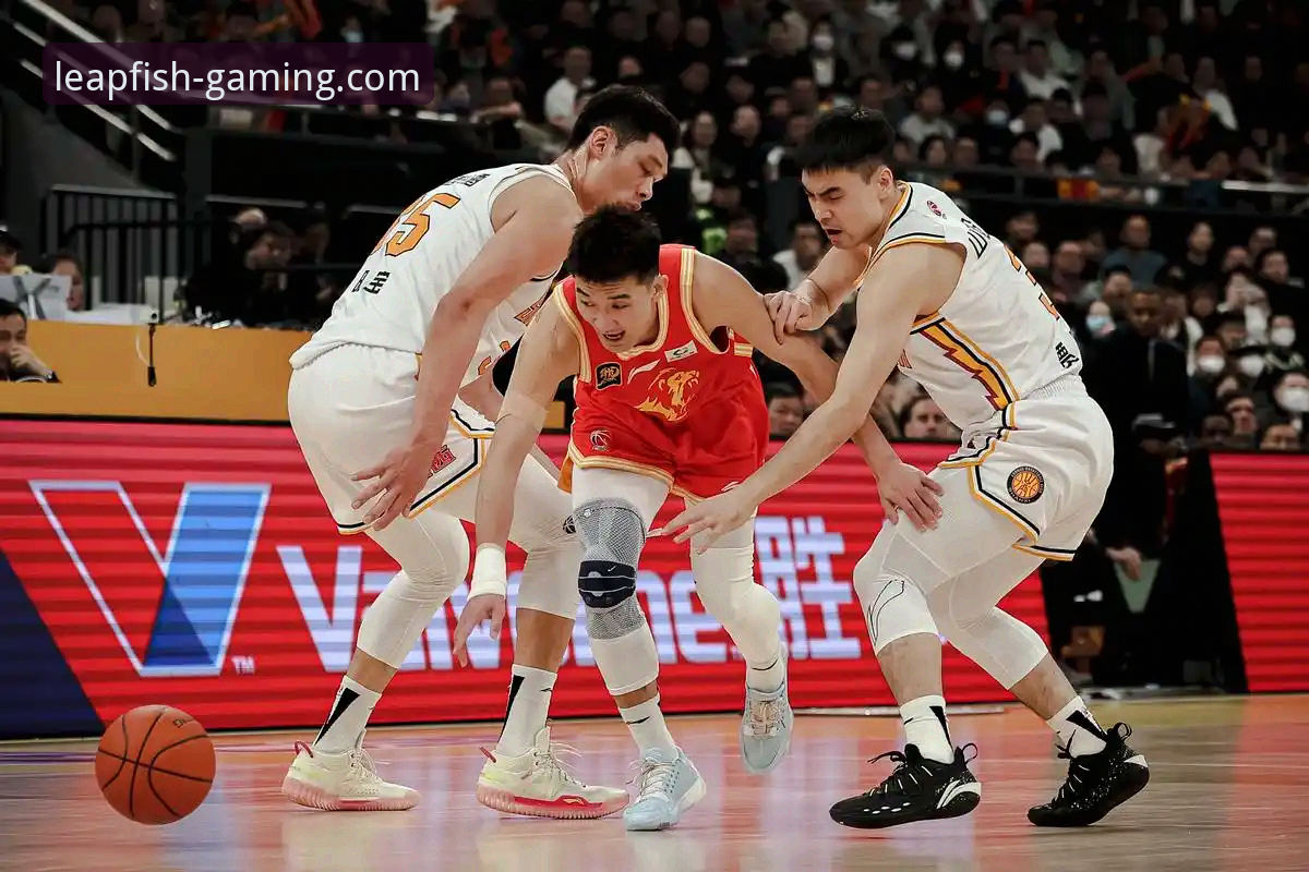 深度解析CBA焦点战：皮特森38分神迹与麦基空砍，一场逆转背后的战术博弈